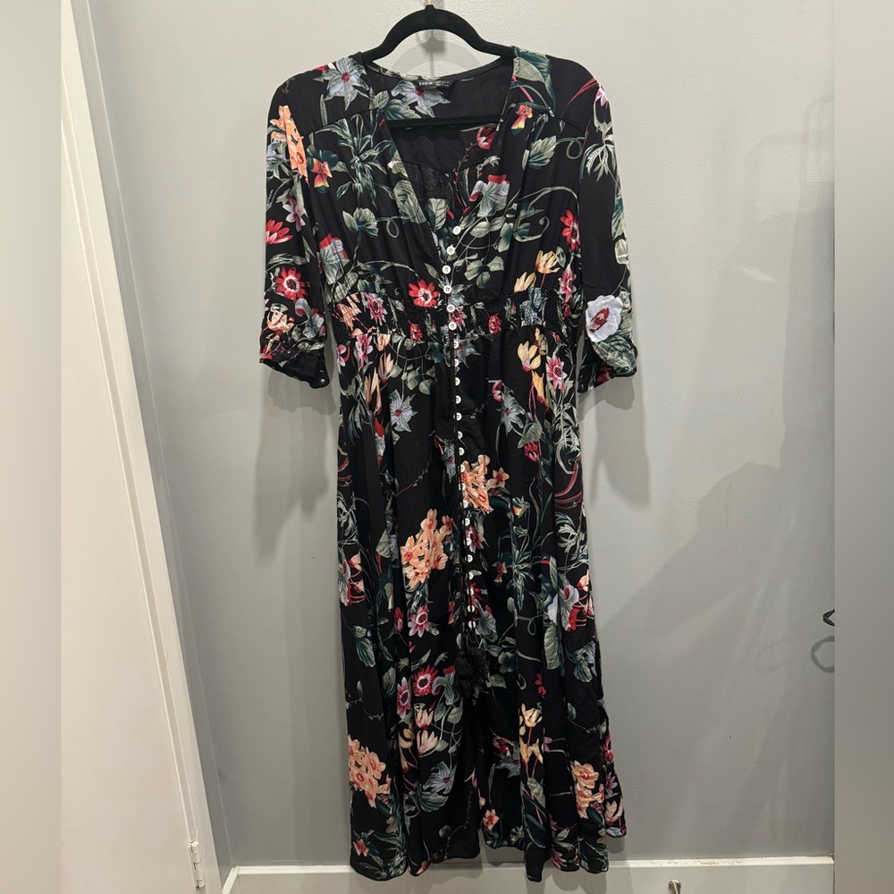 Size 12/XL Floral Maxi Dress with Buttons